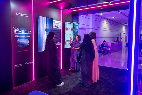 Dimensions Showcases Innovation at the AGI Conference